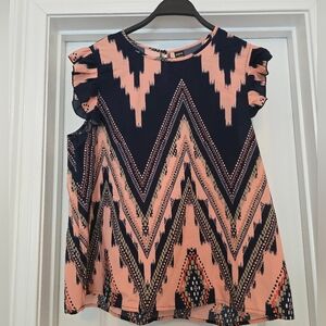 Geometric print top